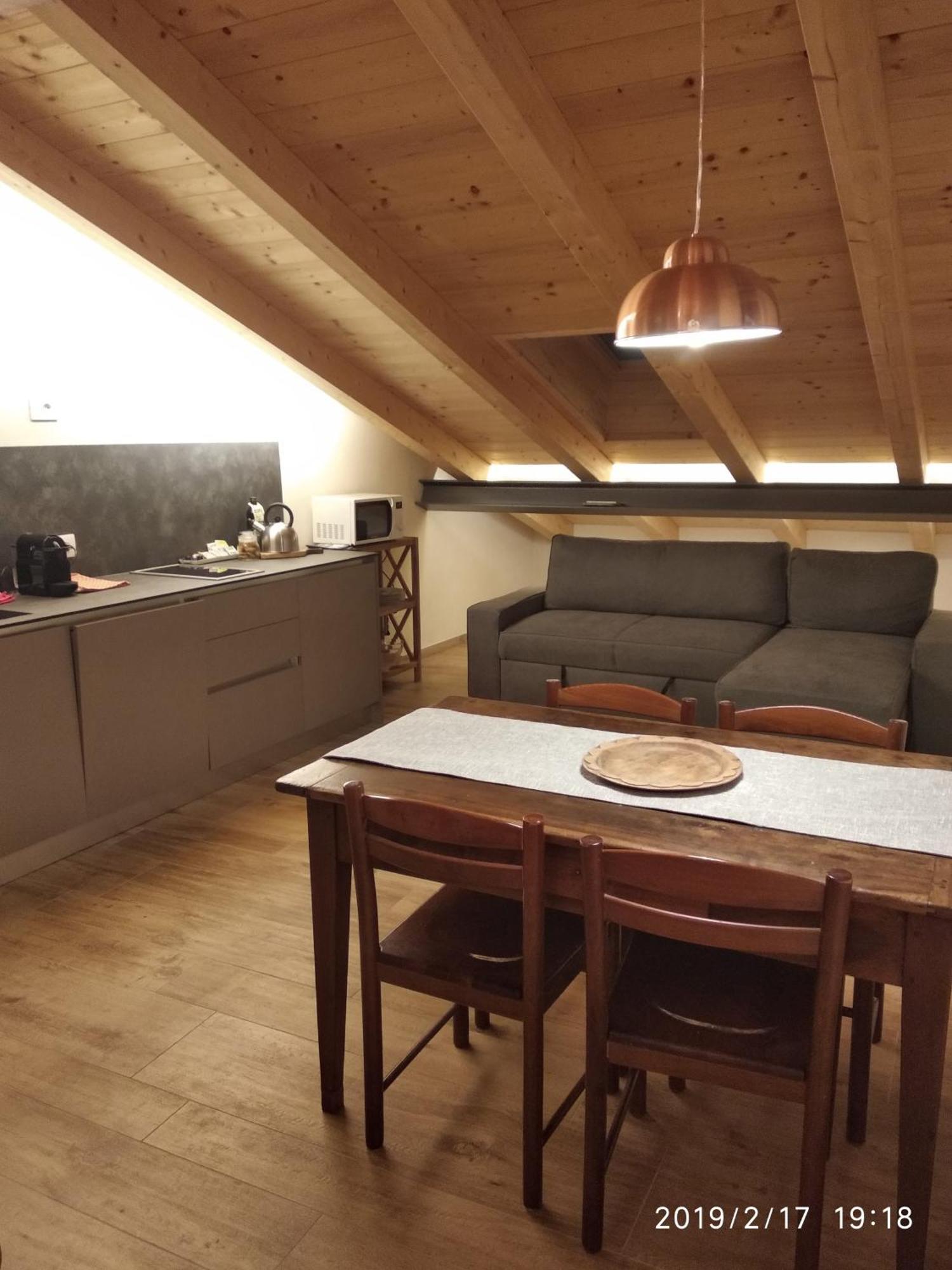 Maison Soleil - In Mansarda - Affitti Brevi Italia アオスタ エクステリア 写真